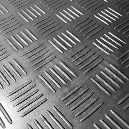 Rubber Flooring 5 Bar Pattern Anti-Slip Shock Absorbing Matting (3mm Thick) - 4-Way Stretch
