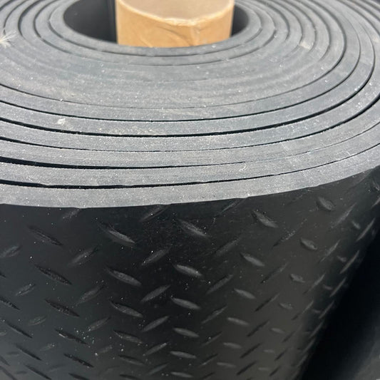 Rubber Flooring Checker Pattern Anti-Slip Extra Thick Shock Absorbing Matting (8mm Thick) - 4-Way Stretch